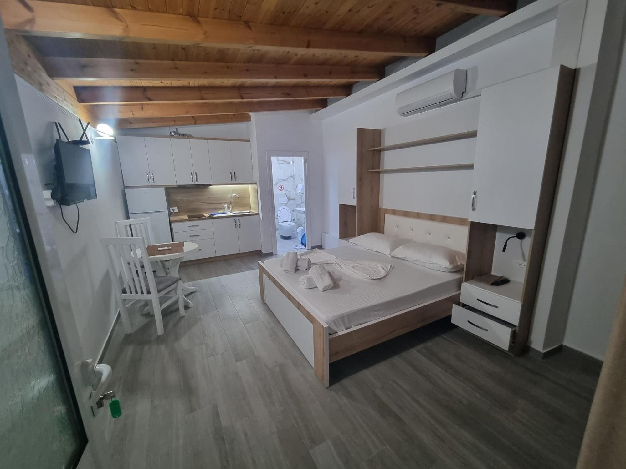 Vila Soleil Vlorë Habitación foto