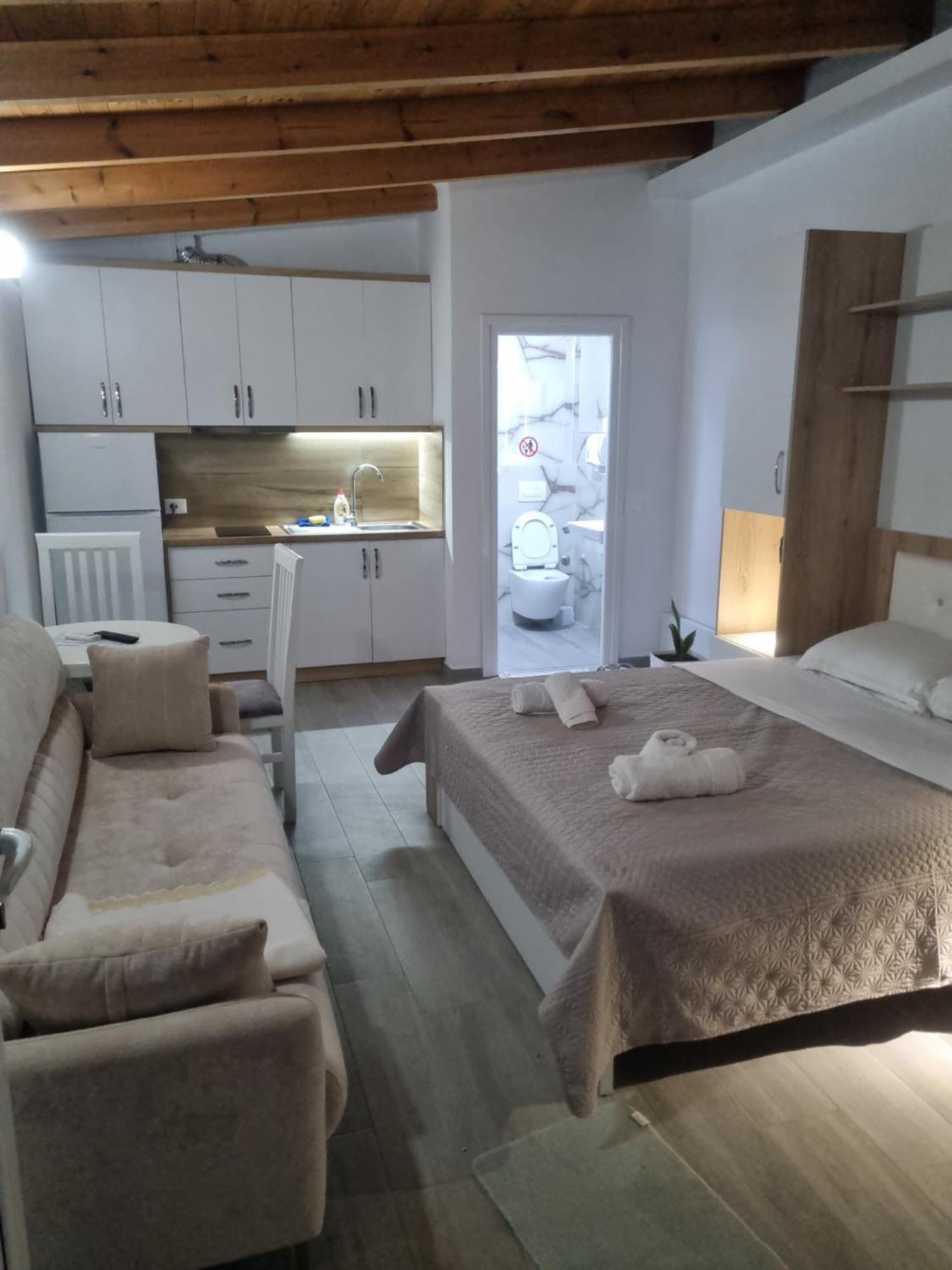Vila Soleil Vlorë Exterior foto